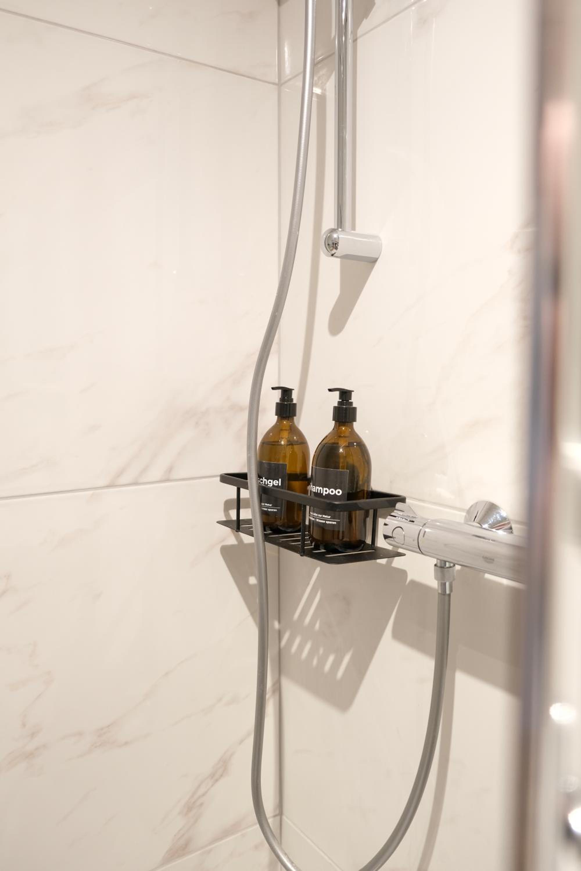 Honeybee Properties Ferienwohnungen Koblenz