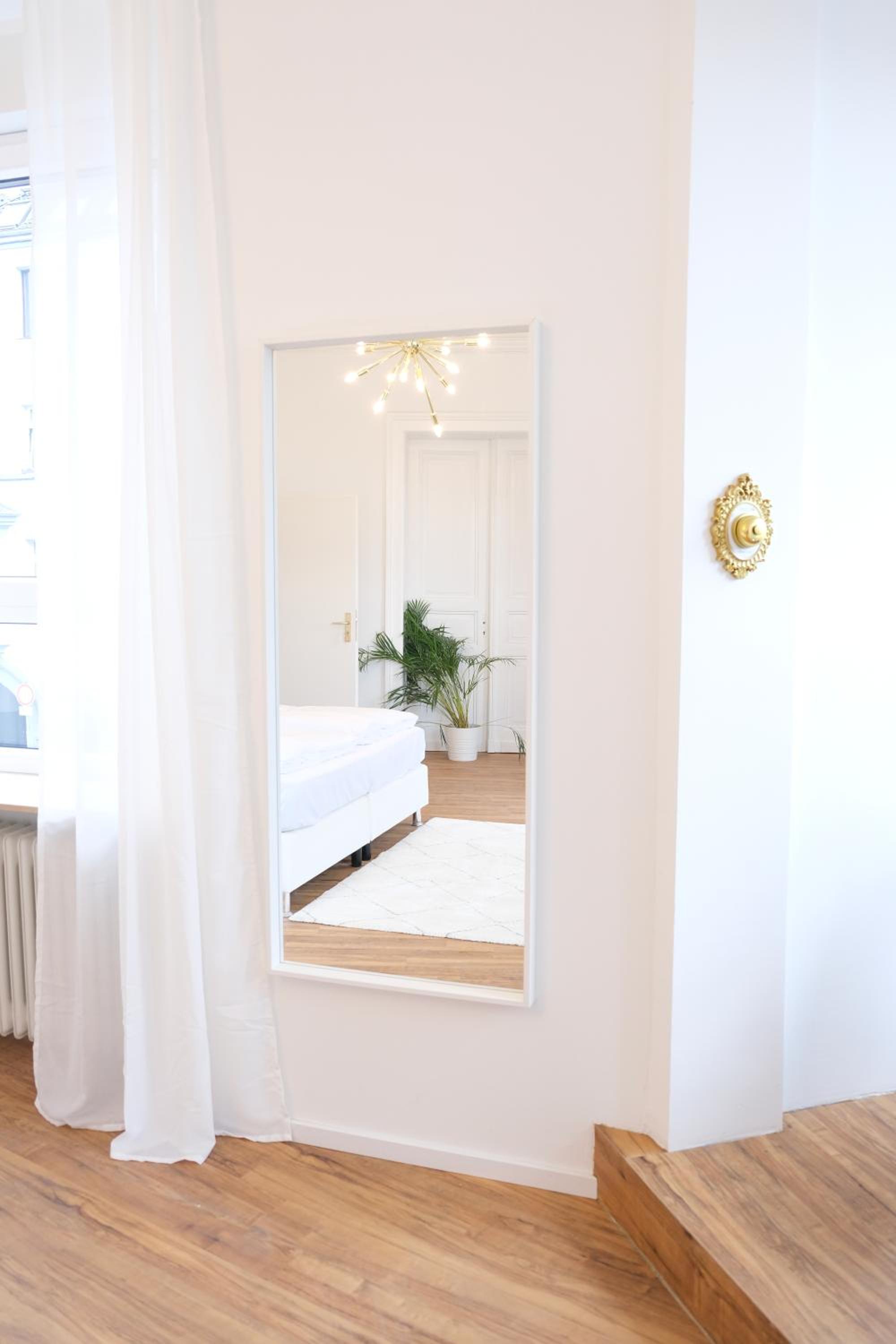 Honeybee Properties Ferienwohnungen Koblenz