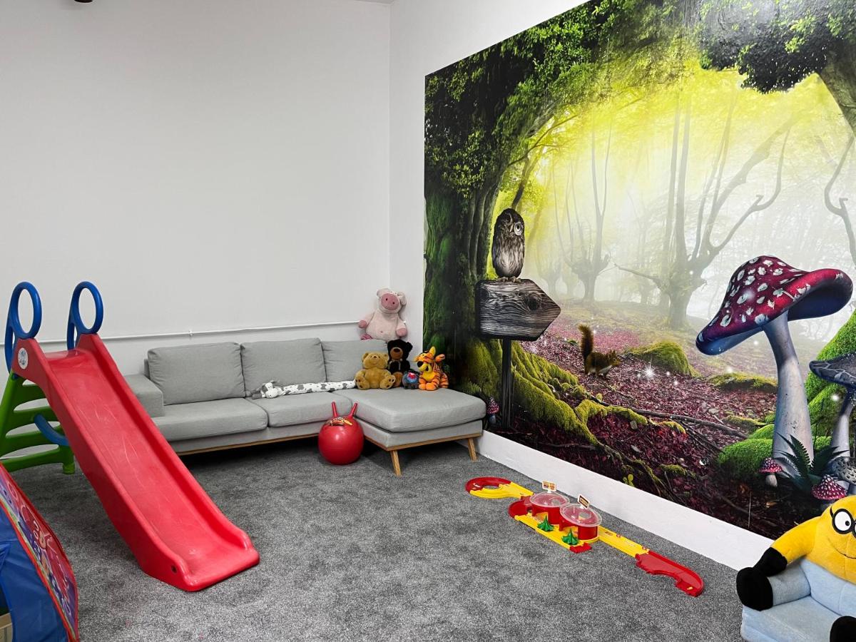 children's play area