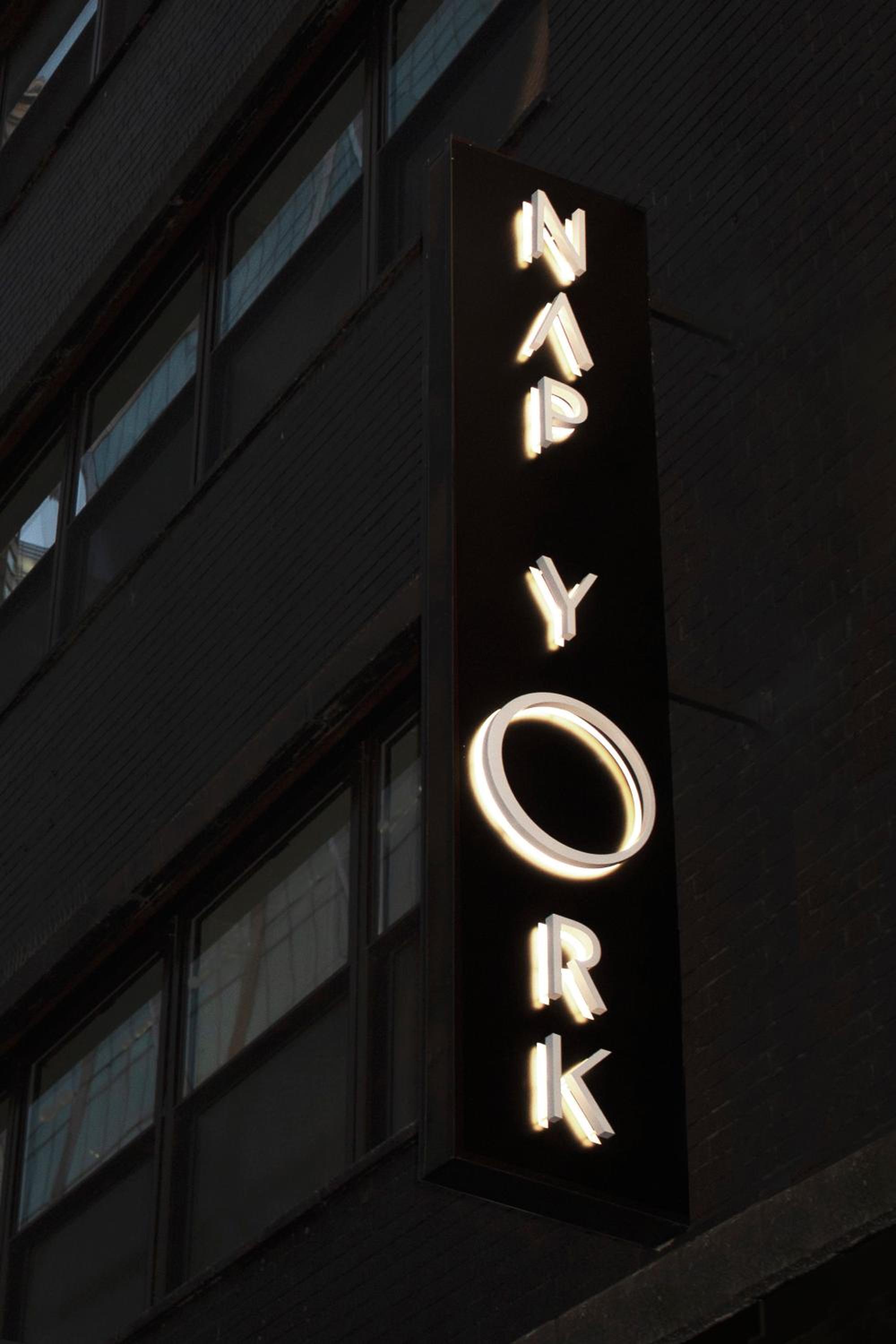Hotel Nap York Central Park Sleep Station - Image 1