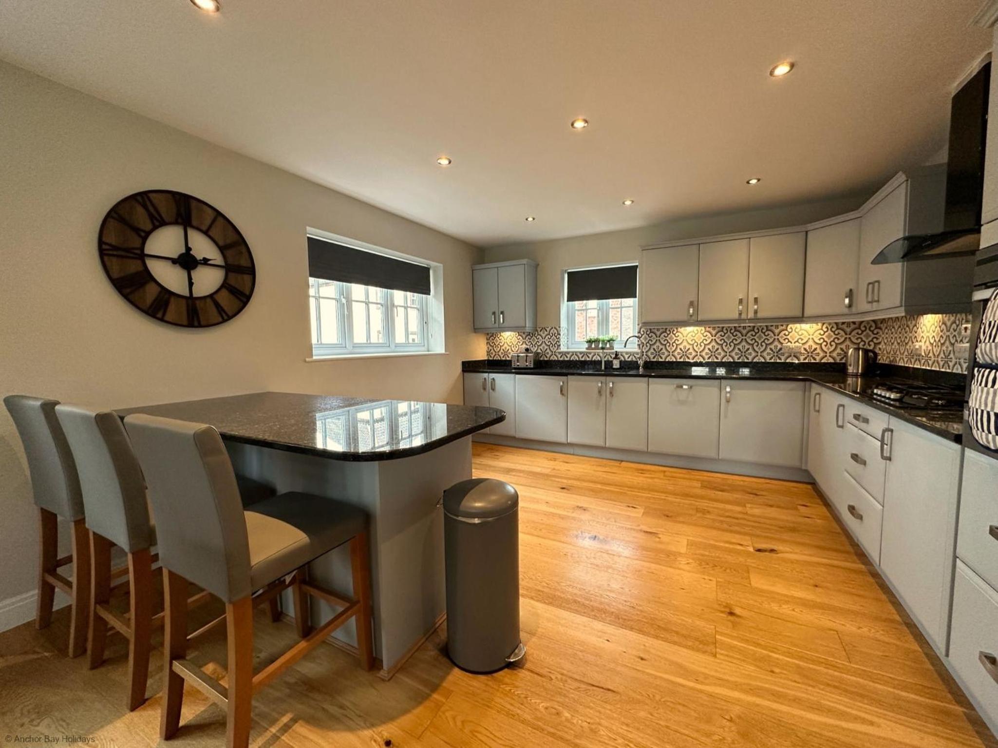 Ocean Retreat - Part of the The Bay Filey Holiday Village with pool, gym and direct beach access, pub, restaurant, tennis and meadows walks