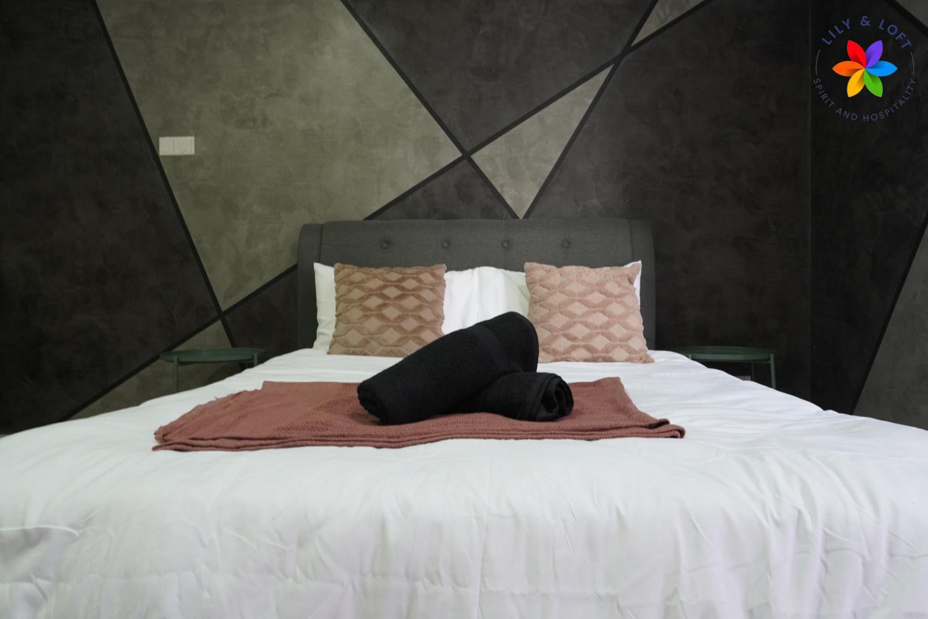 Lily and Loft - Queensville @ Kuala Lumpur - Netflix