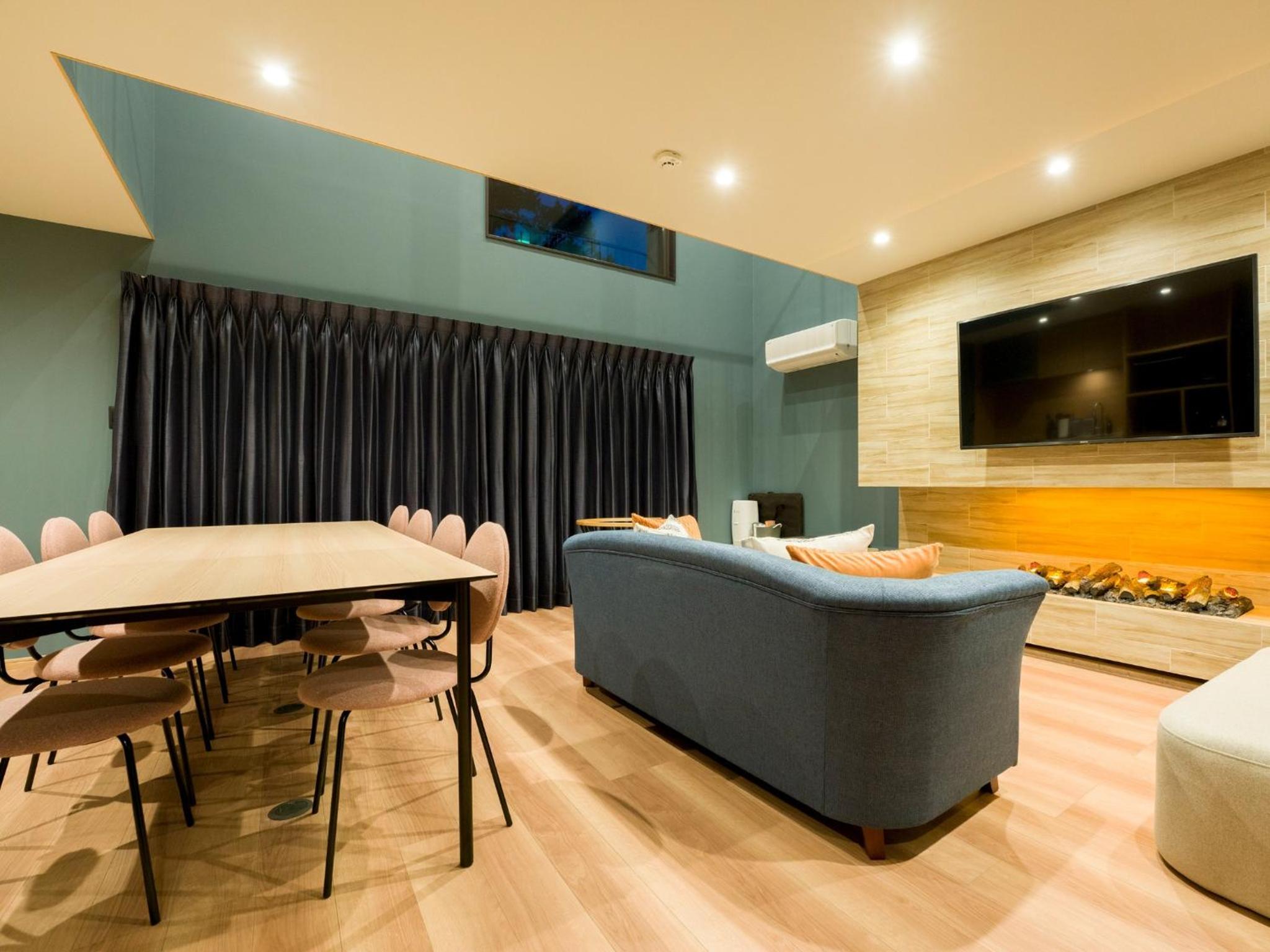 meeting & event spaces