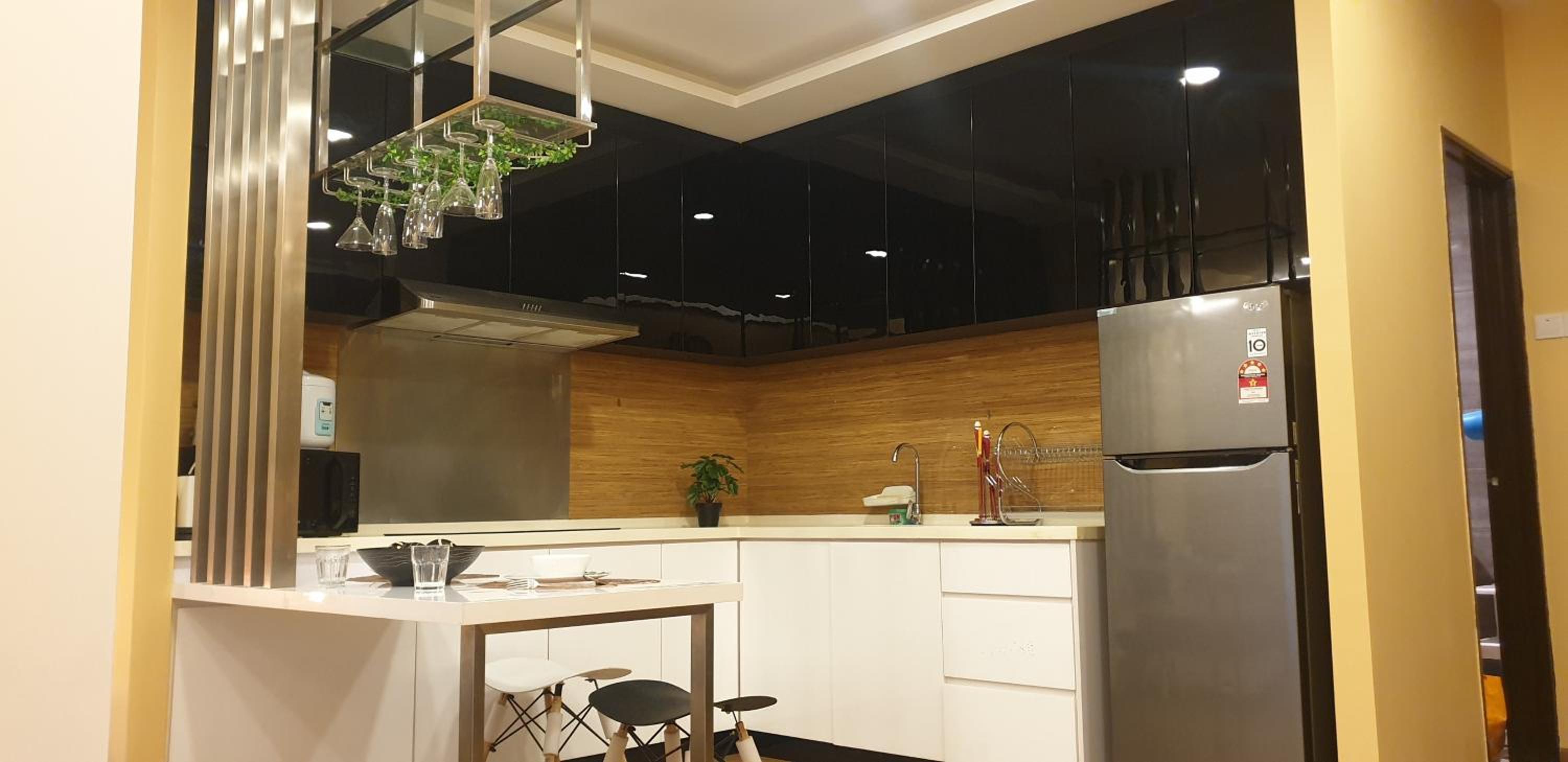 Eshue Designer Suites @ Simfoni Towers
