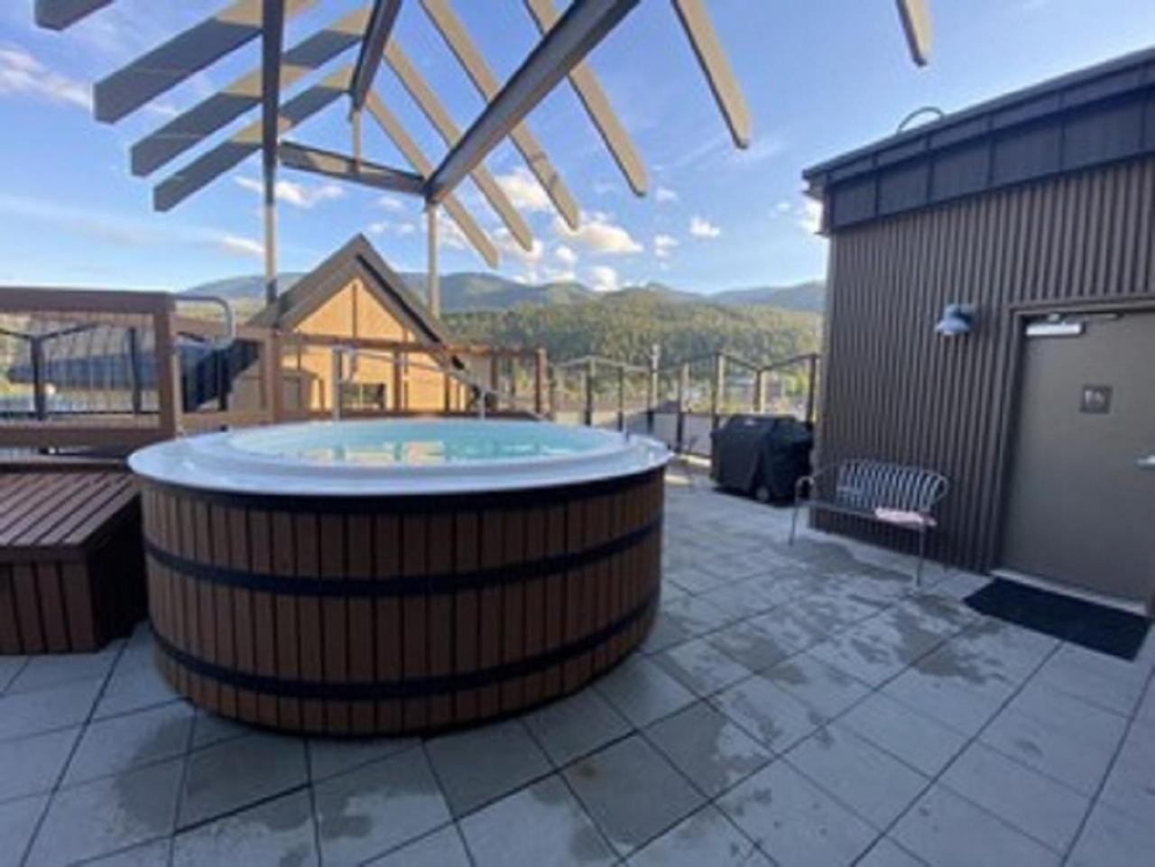 Morning Star Lodge - Hosted by Linda view 3