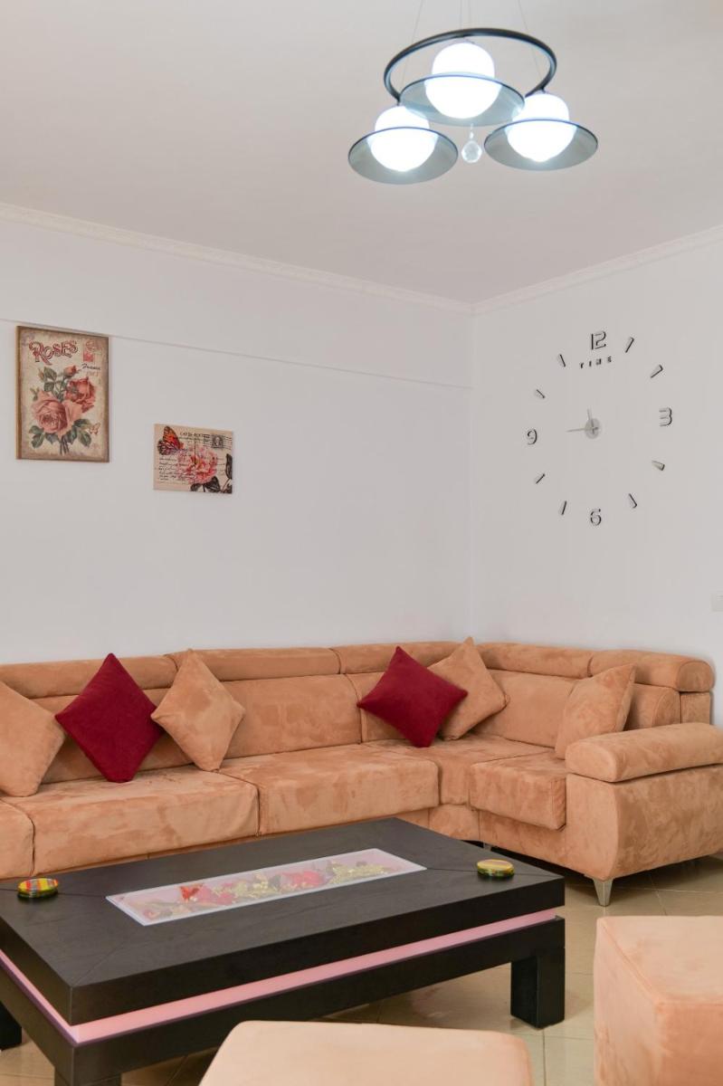 Kristal Apartments