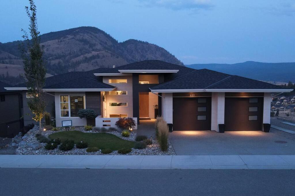 Beautiful Suite on Golf Course
