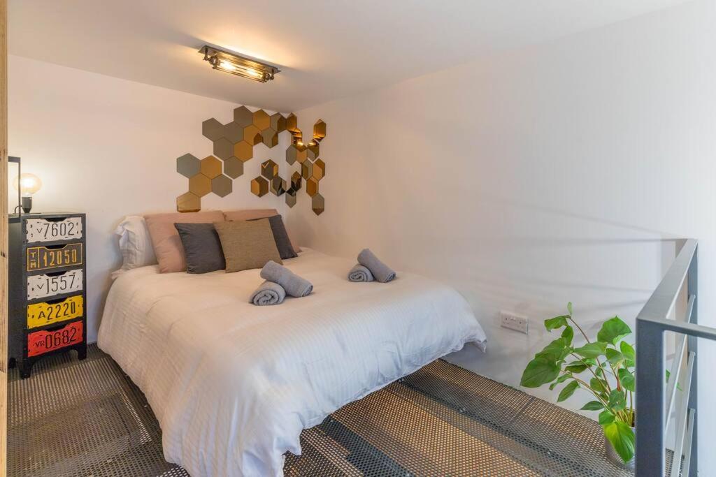 Unique studio loft, walking distance to Valletta view 4
