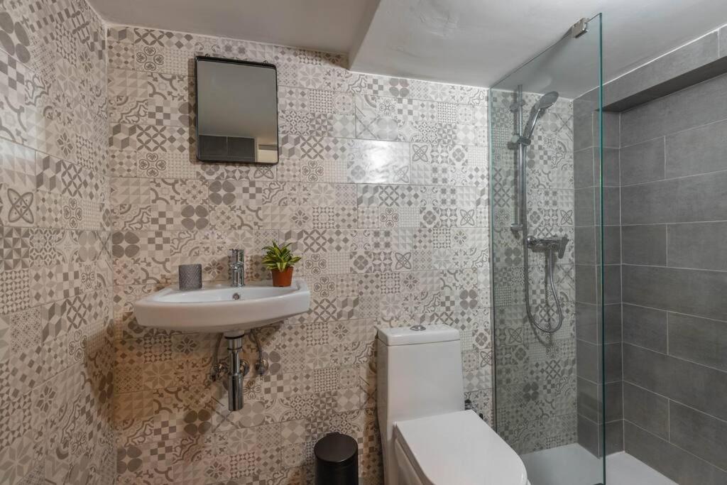 Unique studio loft, walking distance to Valletta view 5