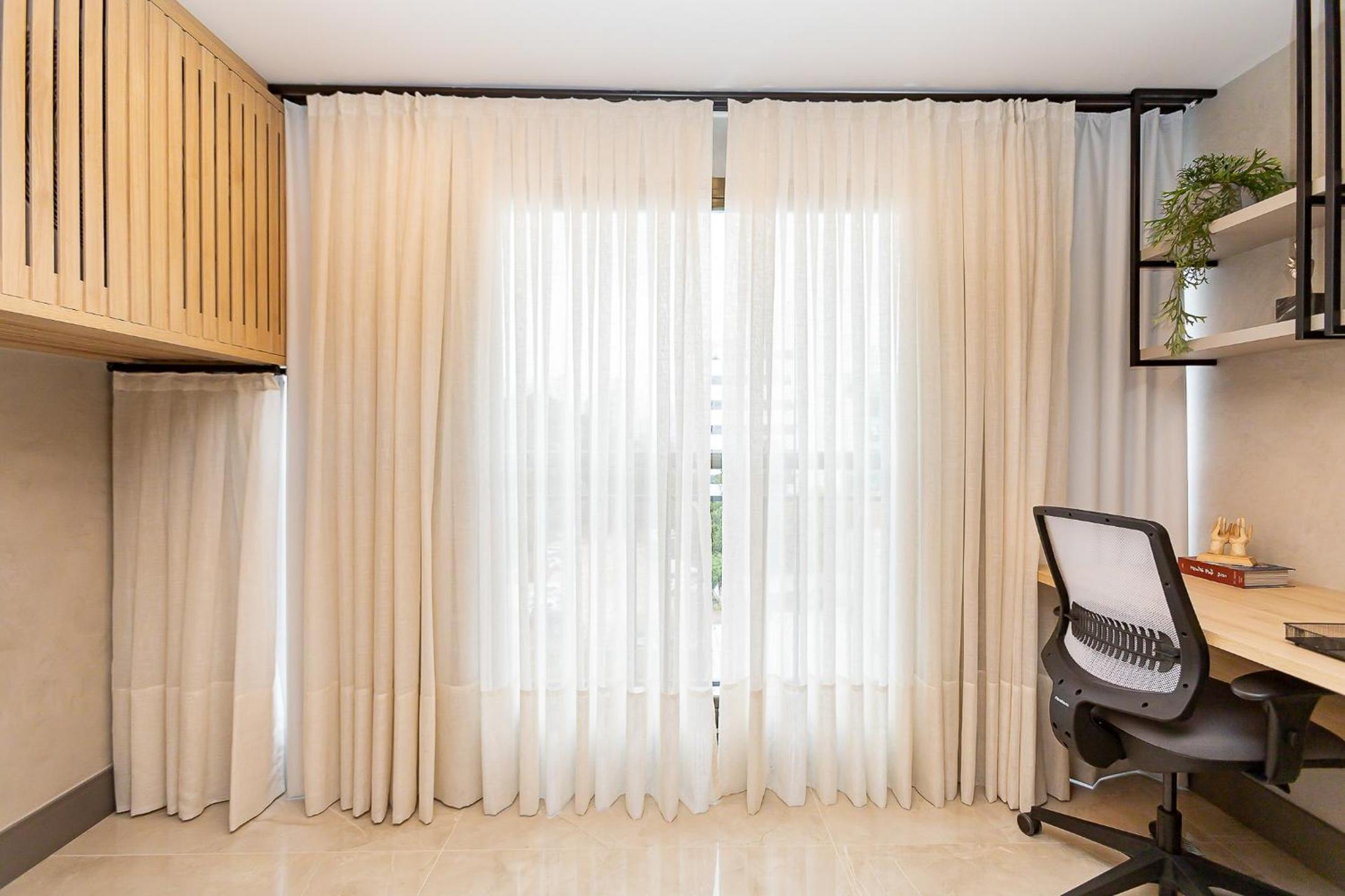 Luxuoso Apt Batel - 4 Minutos do Shopping Pátio Batel c/ Garagem, Piscina, Sauna e Academia