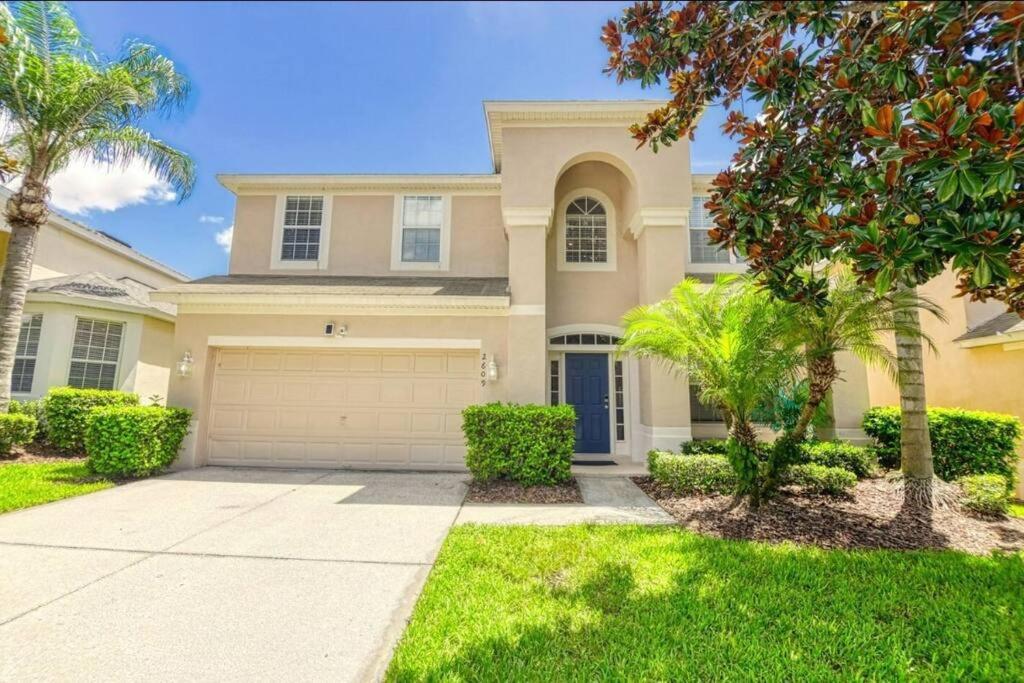 Hotel A House, A Mouse, and A Dream - Image 1