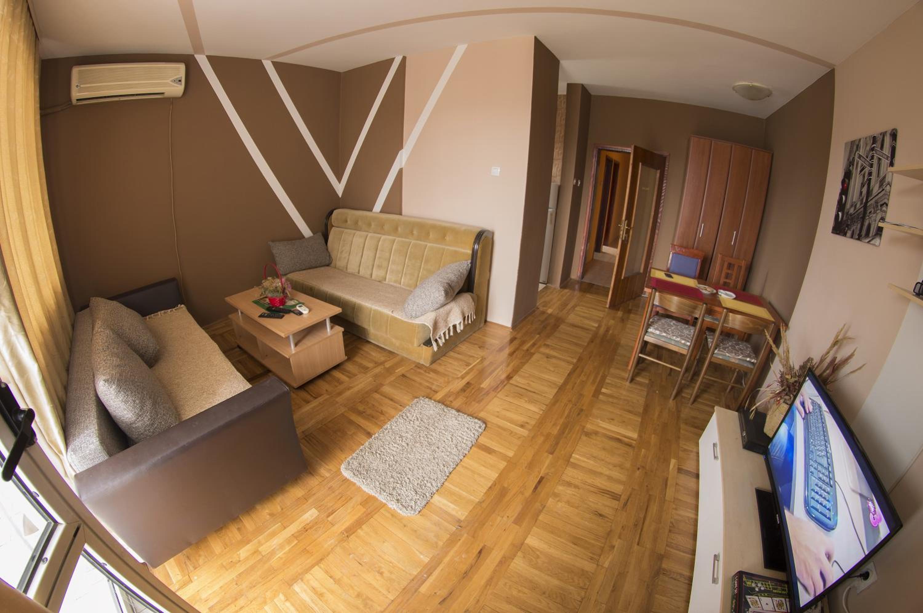 Explorer Podgorica view 5