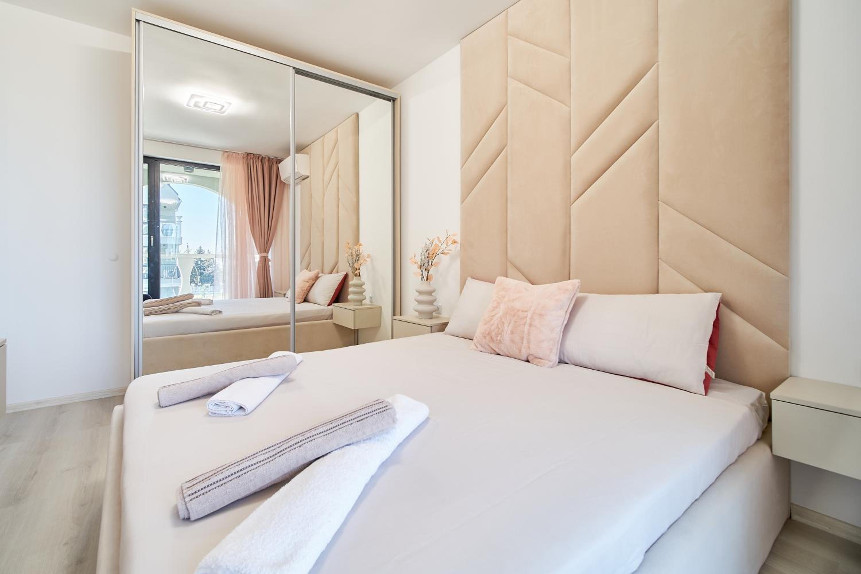 Mediterranea Complex - LUXURY APARTMENT WITH SEA & POOL VIEW!