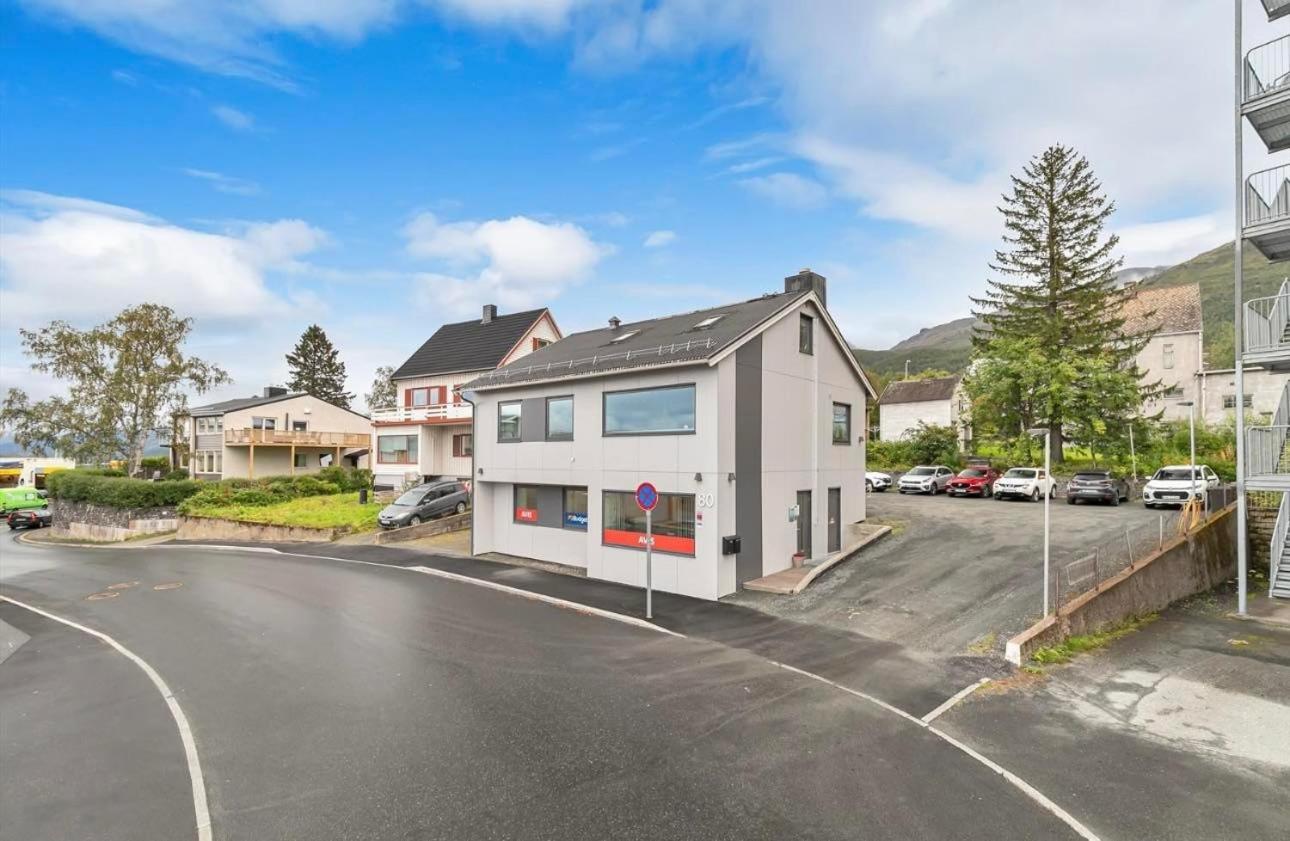 Hotel Din hjem! Mitt i by1. Gratis parkering!! - Image 1