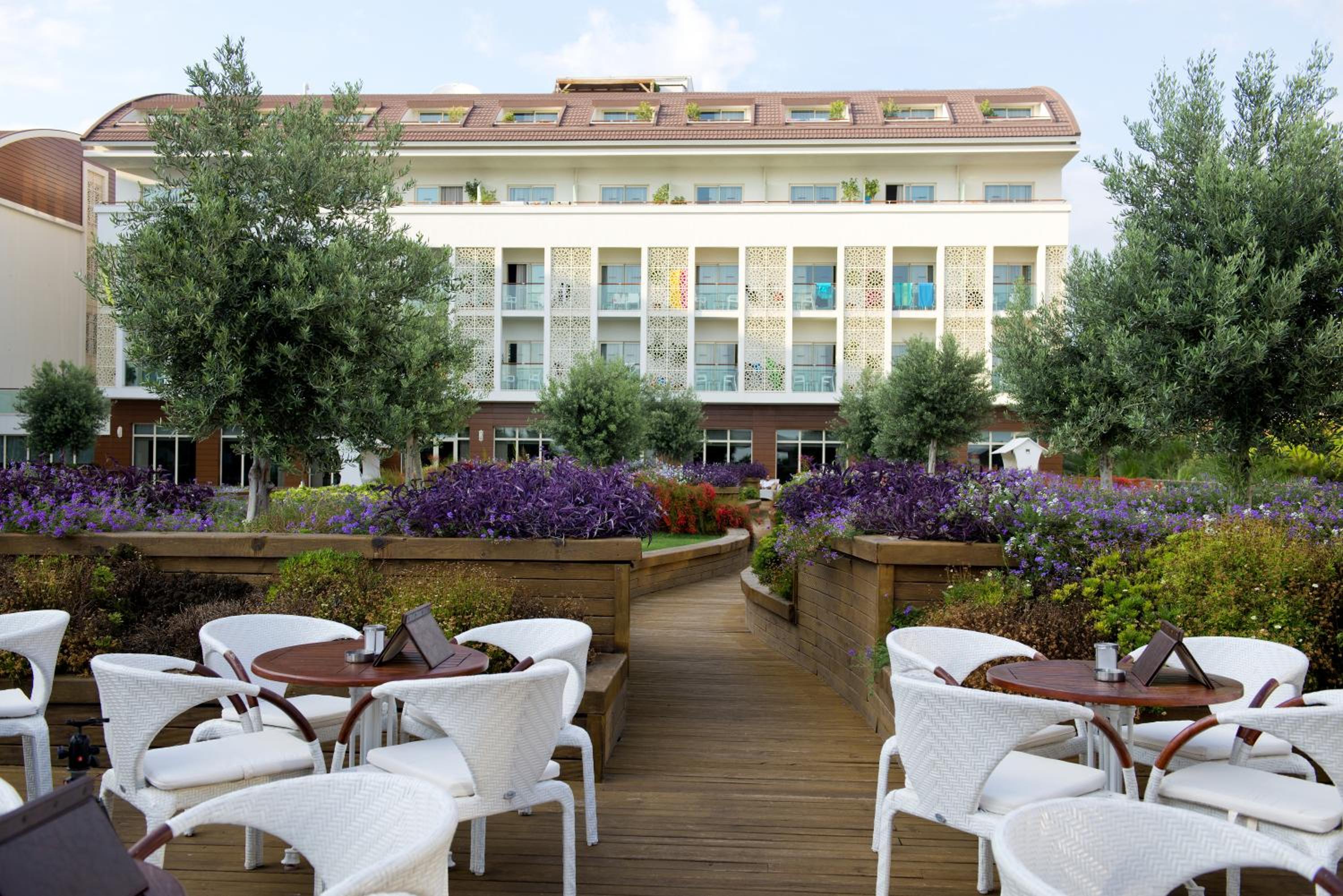 Side Vacations - Sentido Trendy Verbena Beach Hotel - Property Image 10