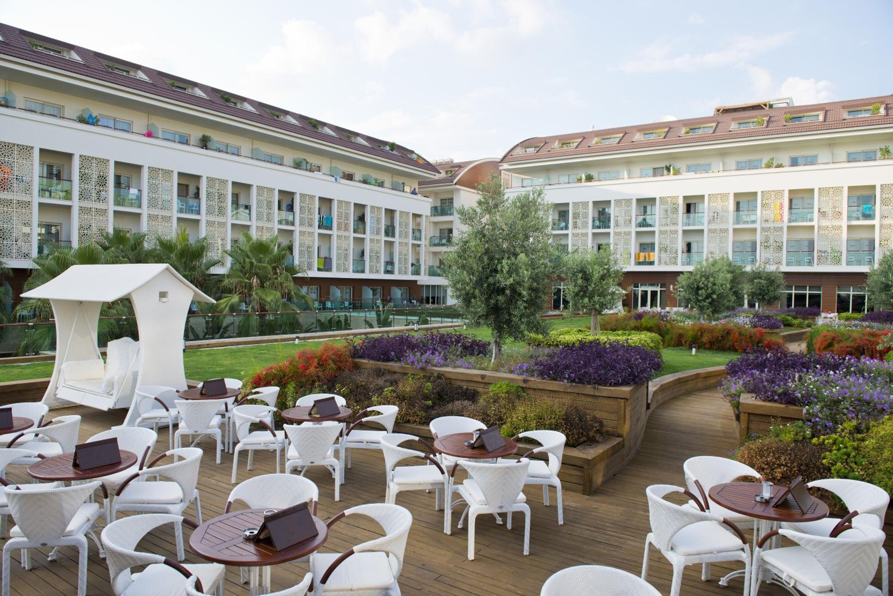 Side Vacations - Sentido Trendy Verbena Beach Hotel - Property Image 4