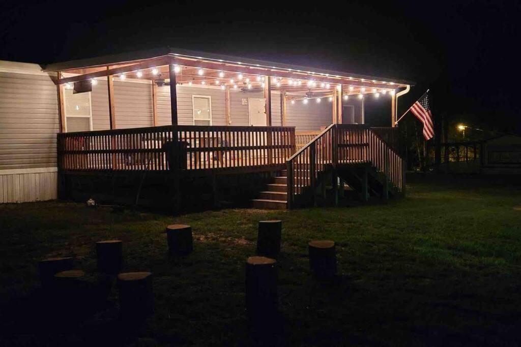 Jasper Vacations - Fishermans Retreat with Patio at Lake Sam Rayburn - Property Image 2