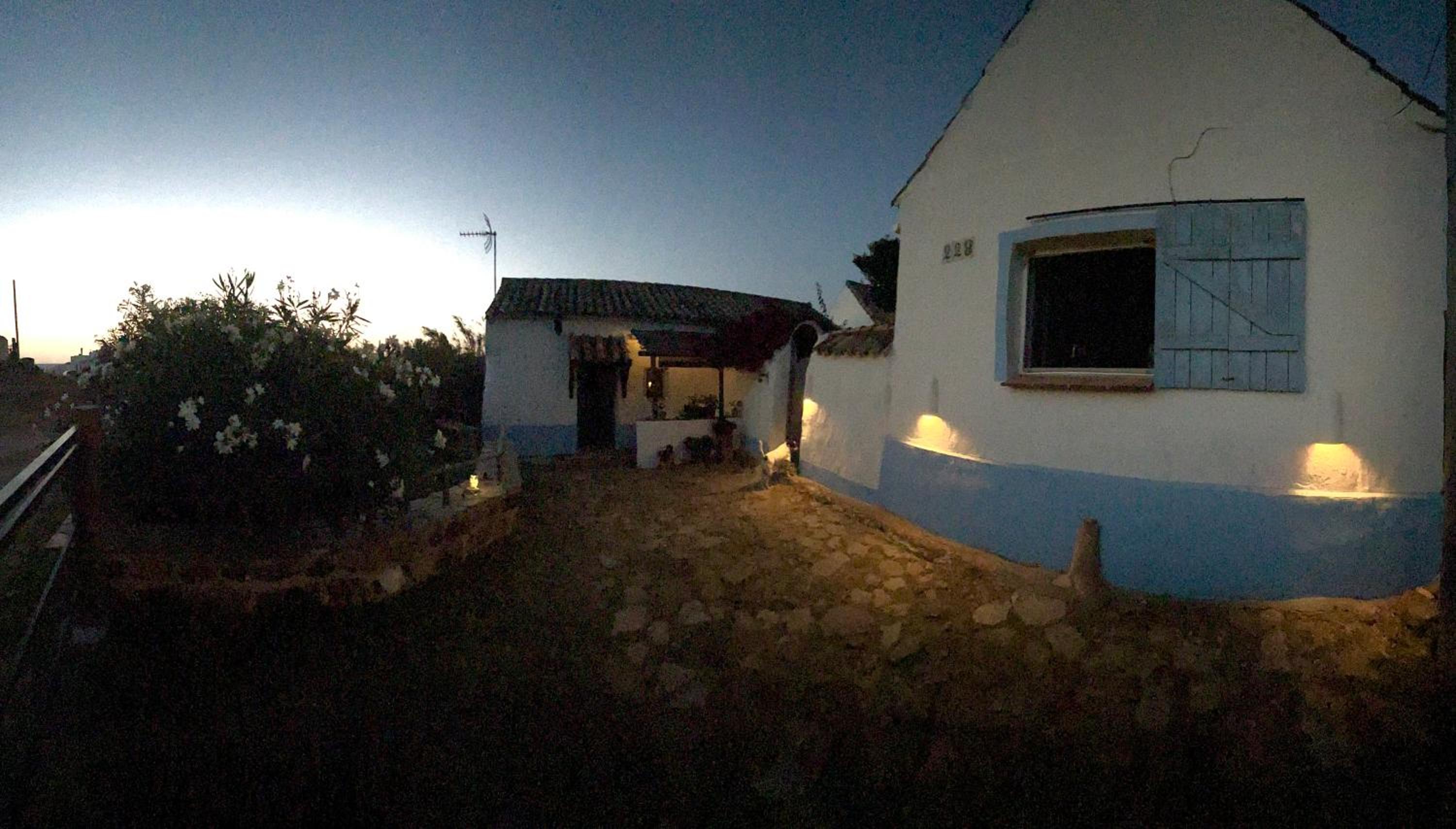 Encanto Rural con Jardín privado y Chimenea