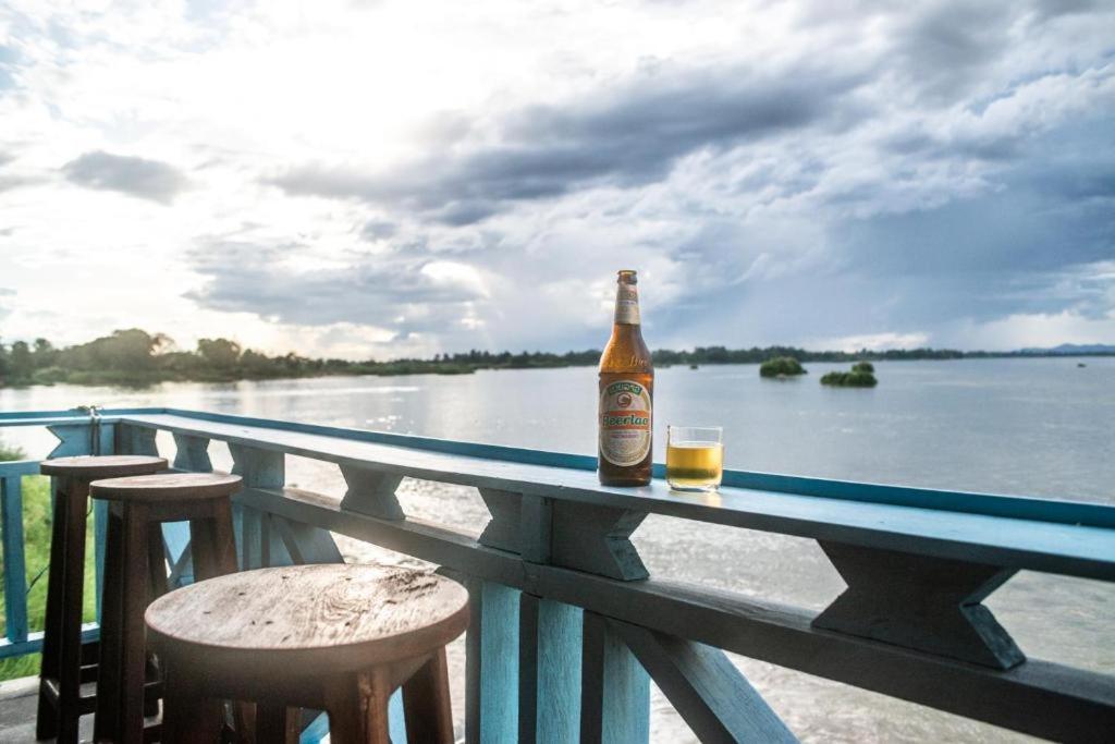 DON DET Souksan Sunset Guesthouse and The Xisland Riverview Studio view 2
