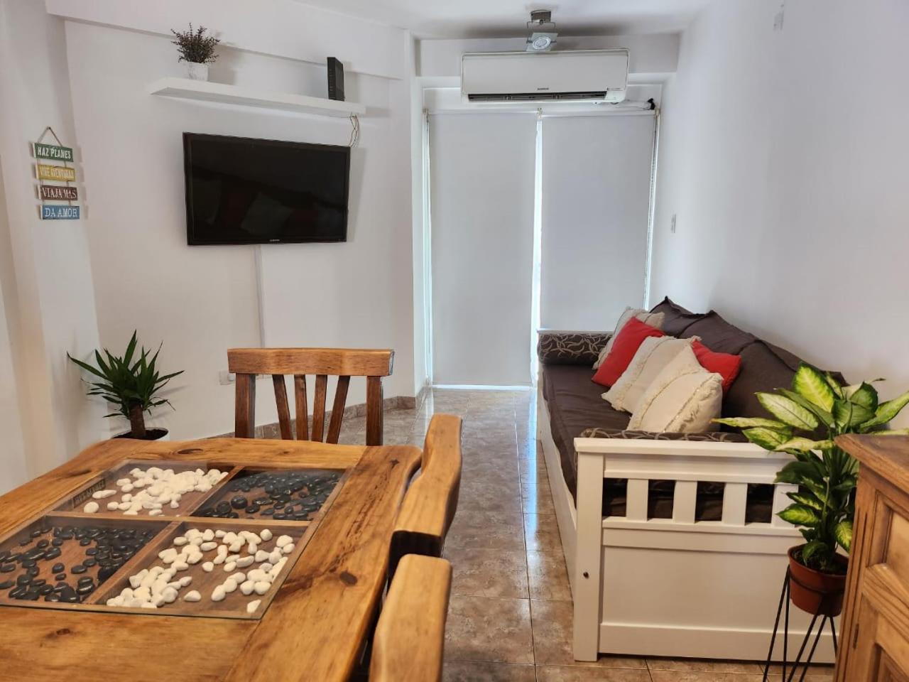 Departamento Alberdi Completo con Cochera