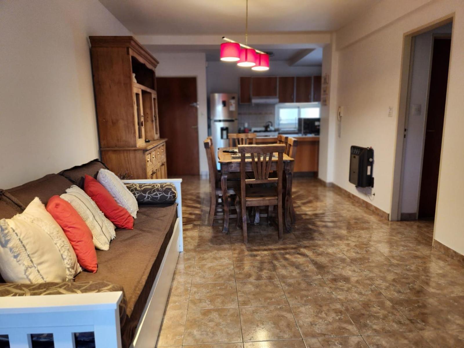 Departamento Alberdi Completo con Cochera
