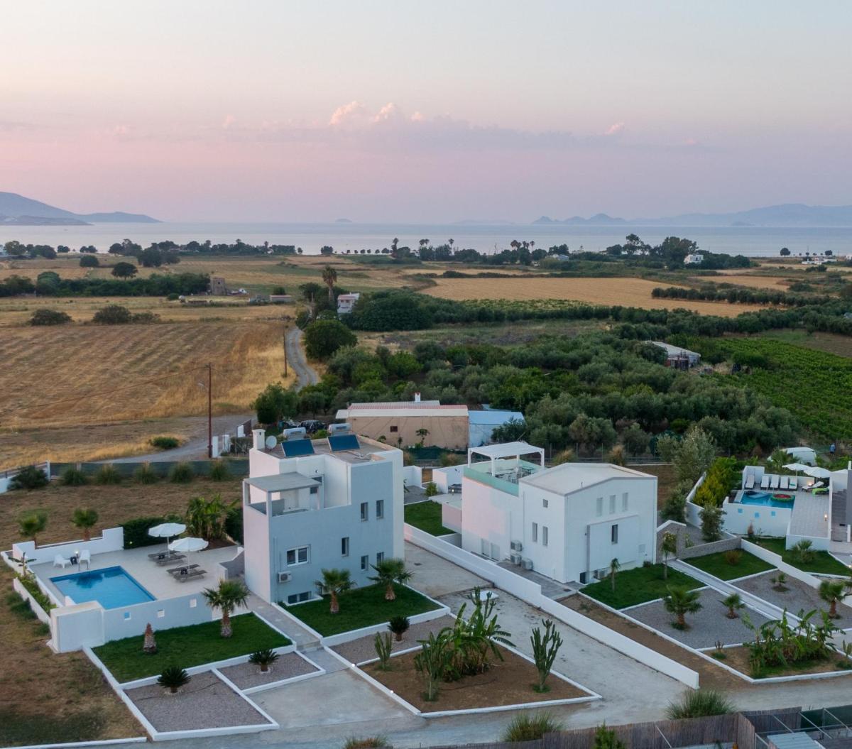 Xenos Villa 3 - Luxury Villa With Private Pool Near The Sea. view 2
