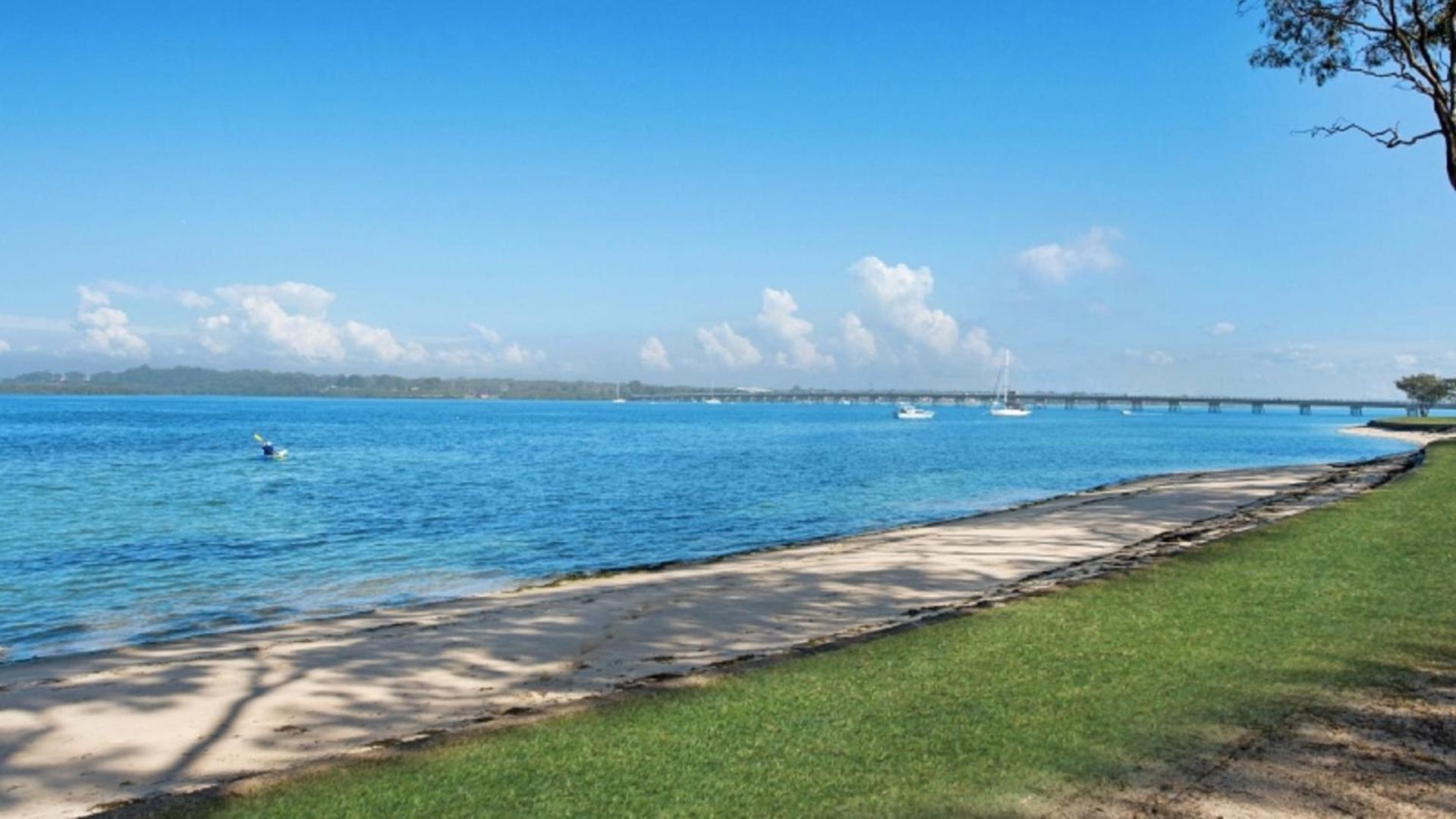 Large family waterfront home with room for a boat - Welsby Pde, Bongaree