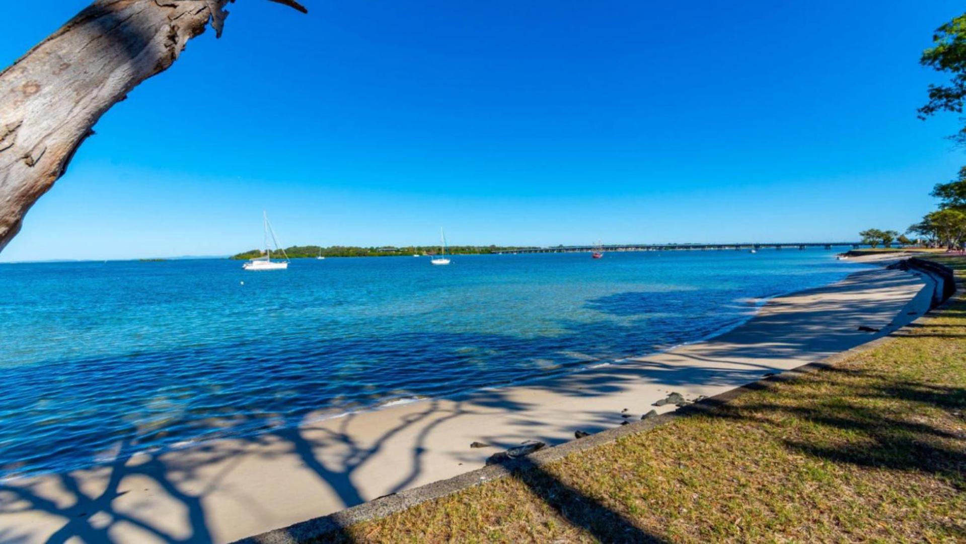 Large family waterfront home with room for a boat - Welsby Pde, Bongaree