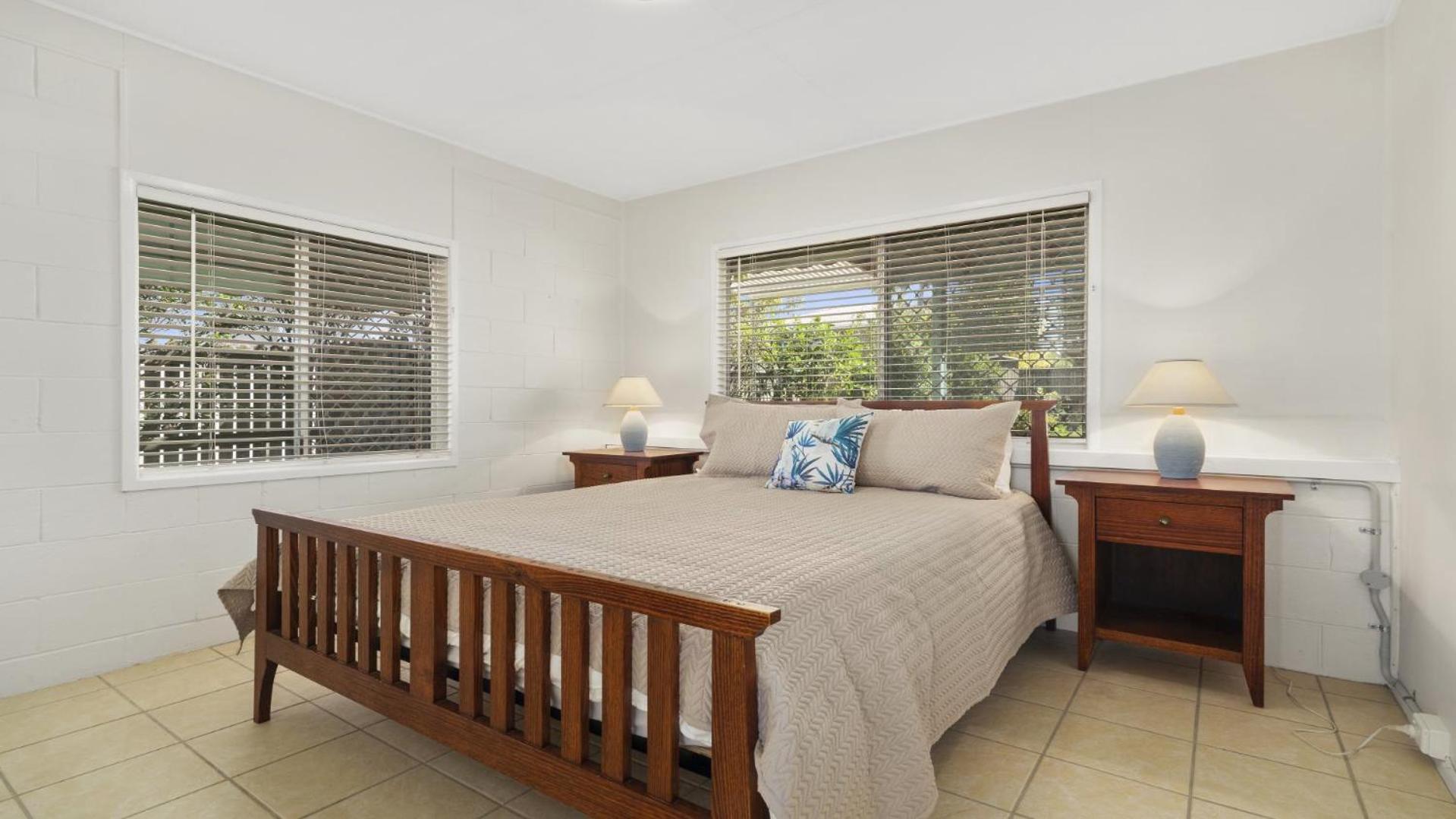 Woorim Beach House with Water Views