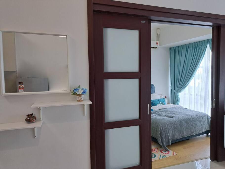 COZY Homestay Country Garden at DangaBay of JB, FREE wifi and streaming