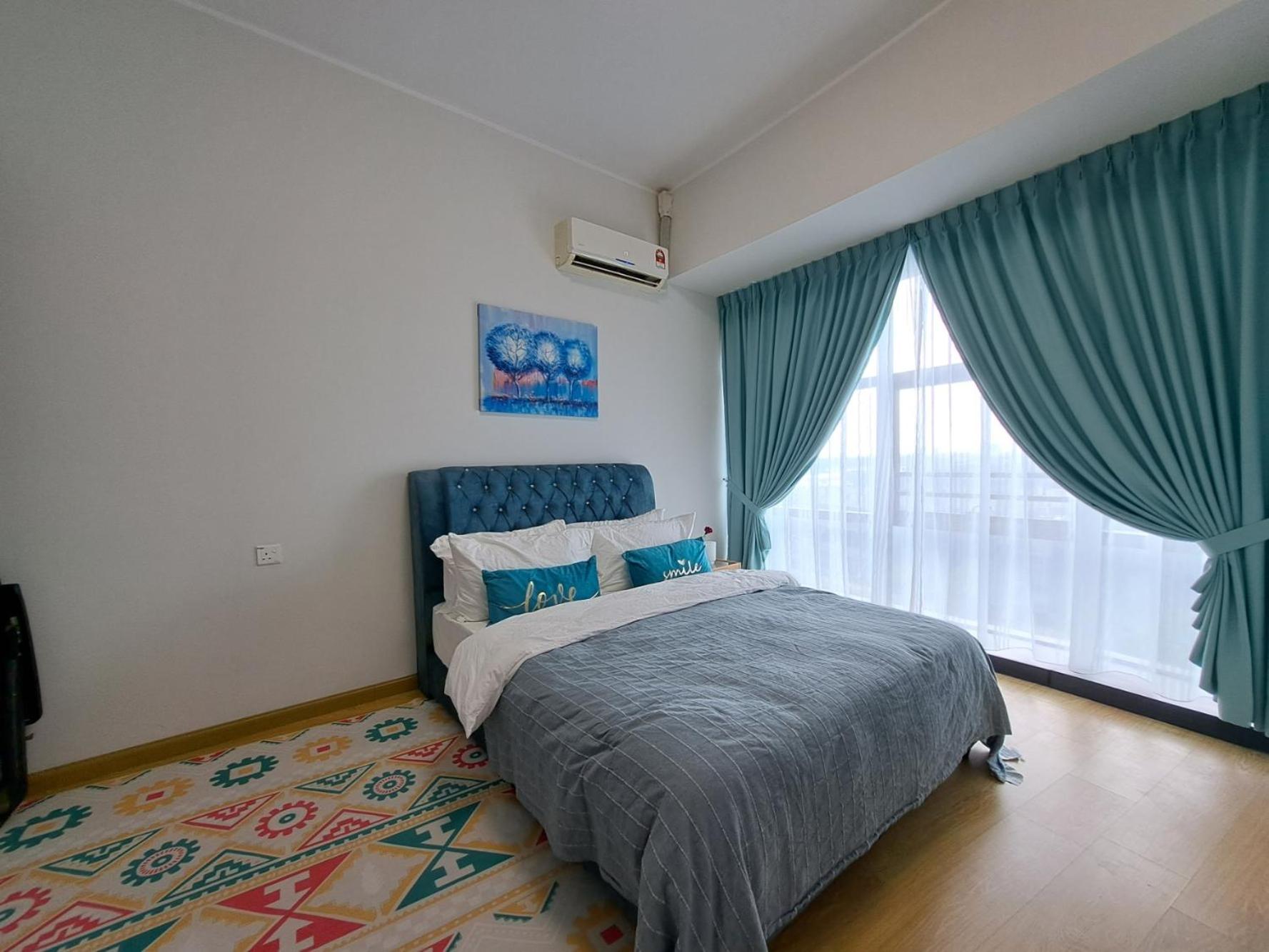 COZY Homestay Country Garden at DangaBay of JB, FREE wifi and streaming