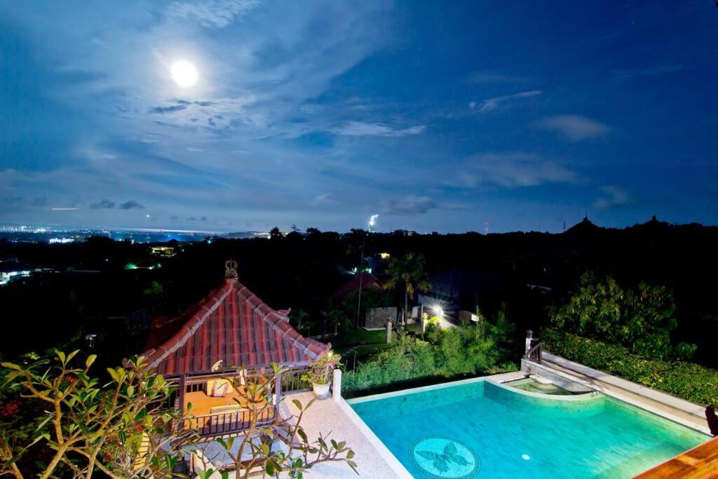 Uluwatu Huge 6 Bed Spa Villa - G8 views & Child Friendly view 3