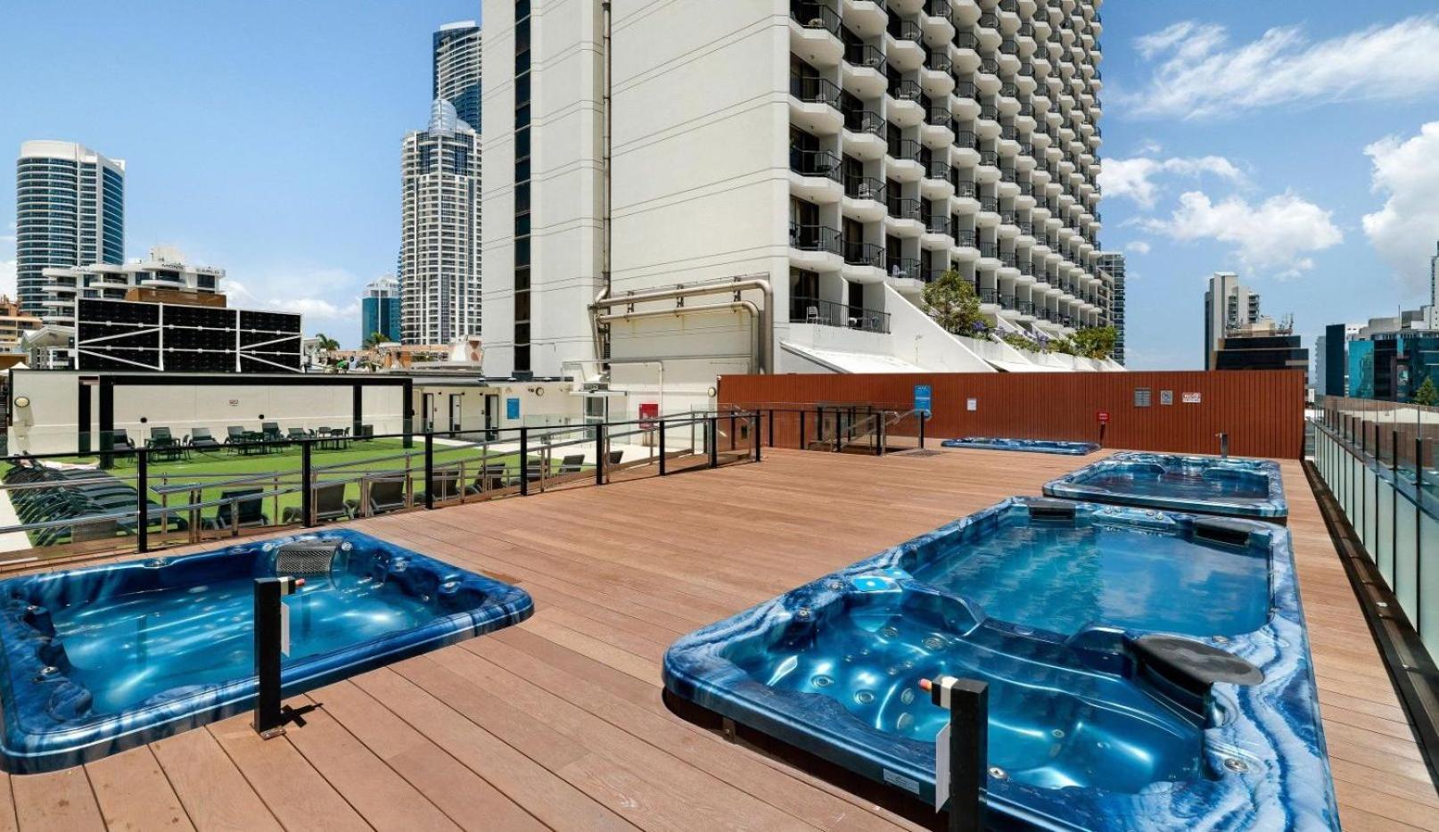 Hotel Apartments on 22 View Avenue, Surfers Paradise