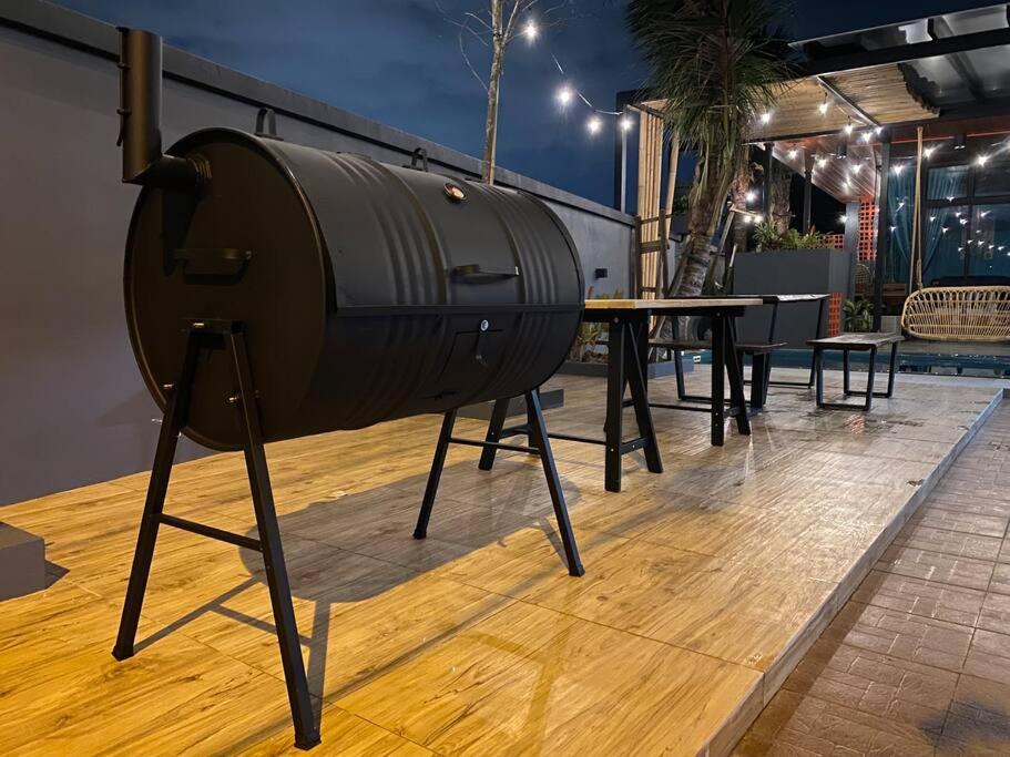 The Riimbun . Private Pool . BBQ . Karaoke