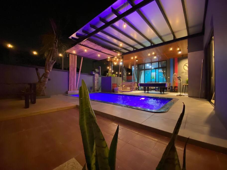 The Riimbun . Private Pool . BBQ . Karaoke
