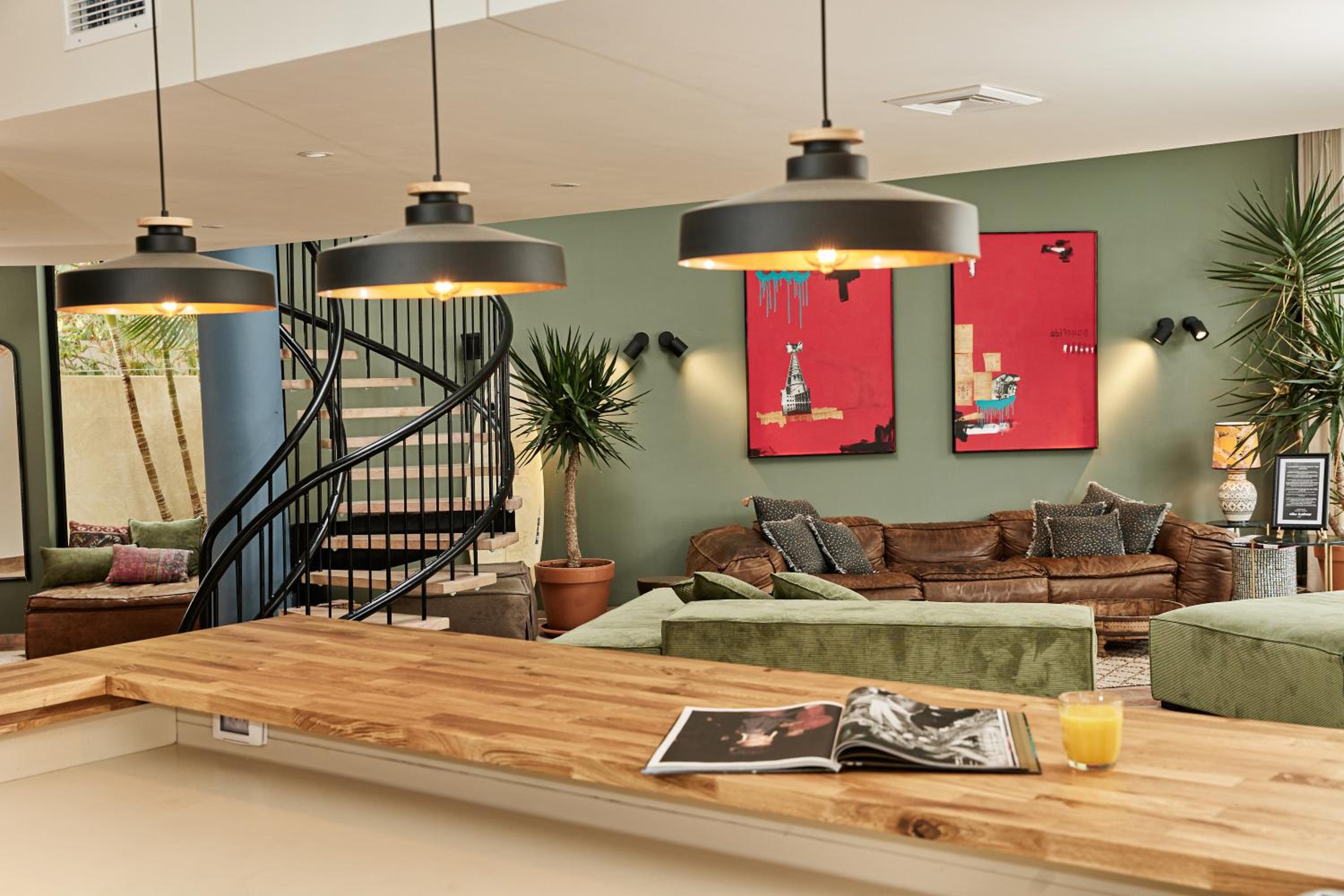 lounge