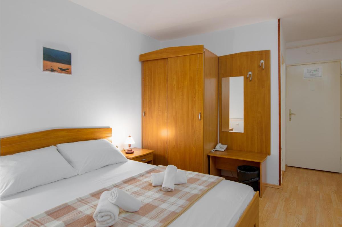 HOTEL KRALJEVICA view 3