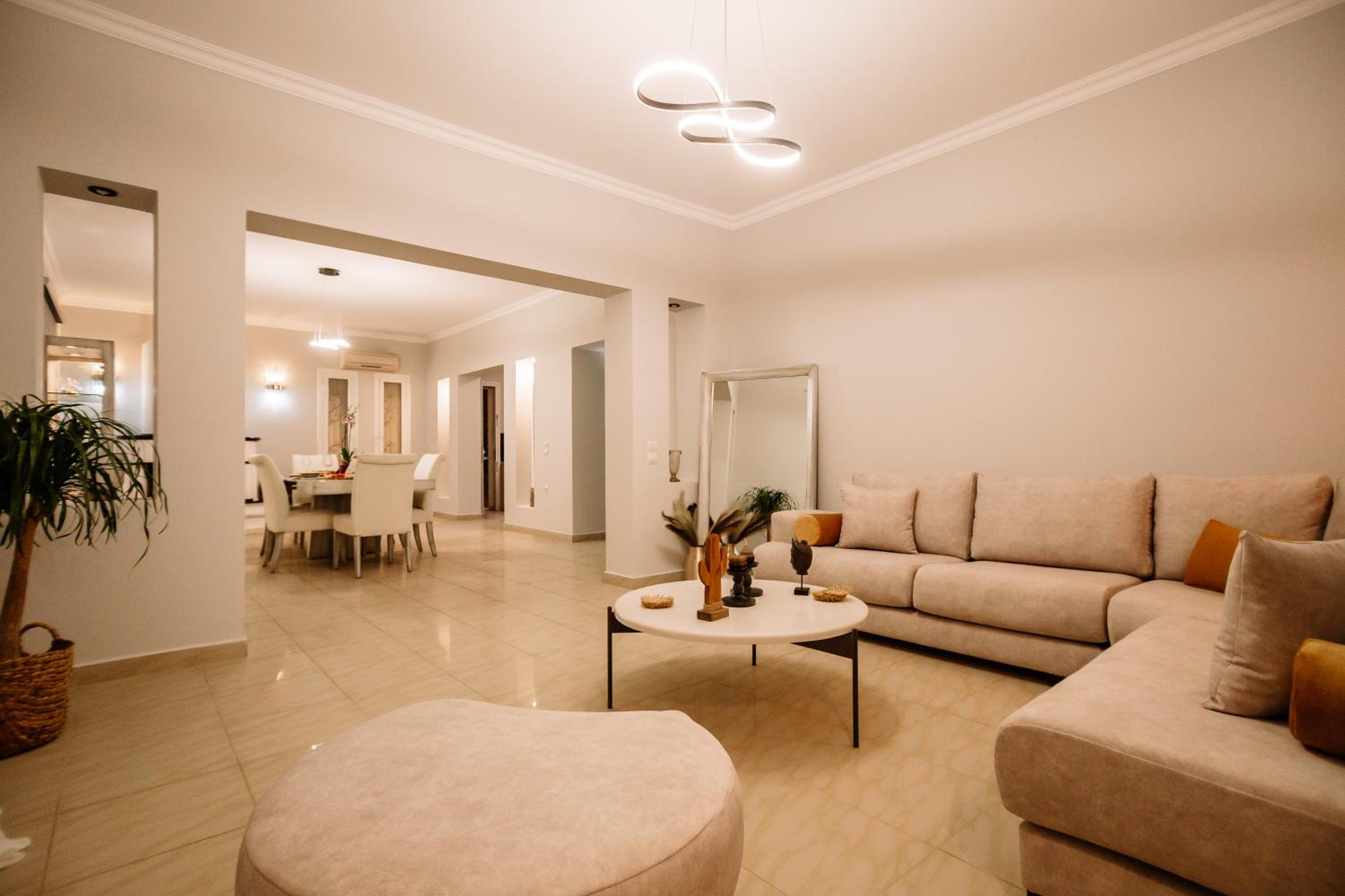Villa Ellania