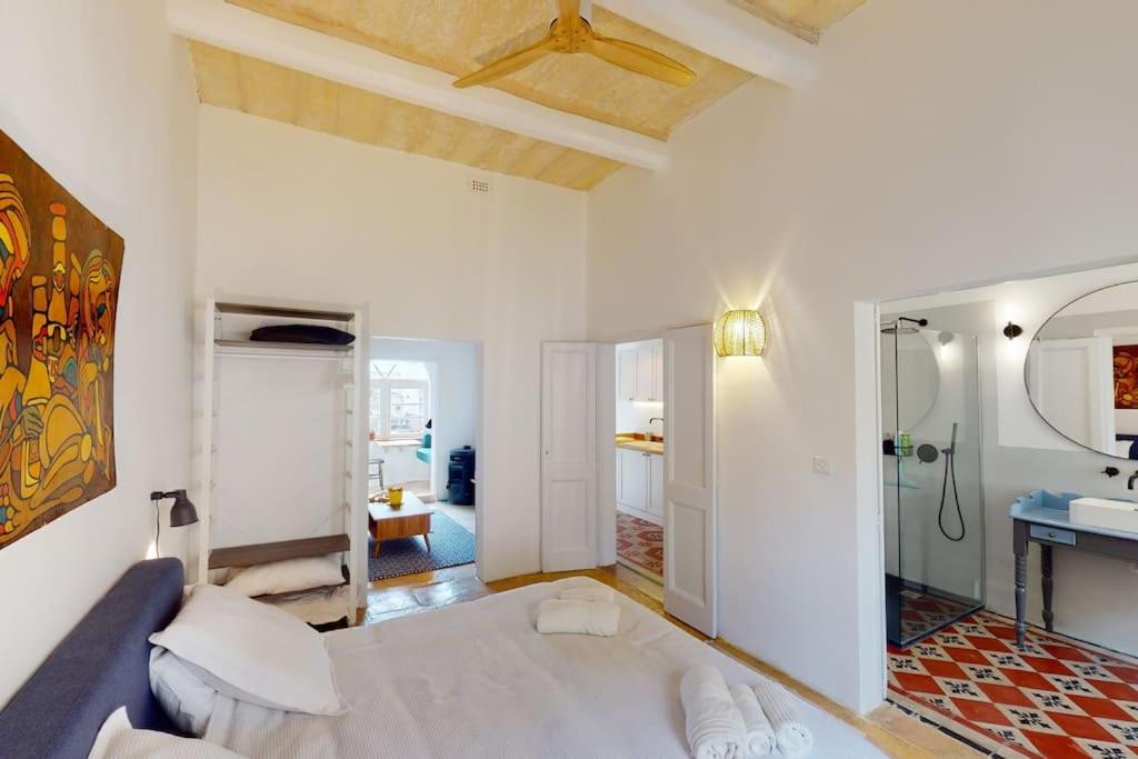 Narrow Street Suite view 5