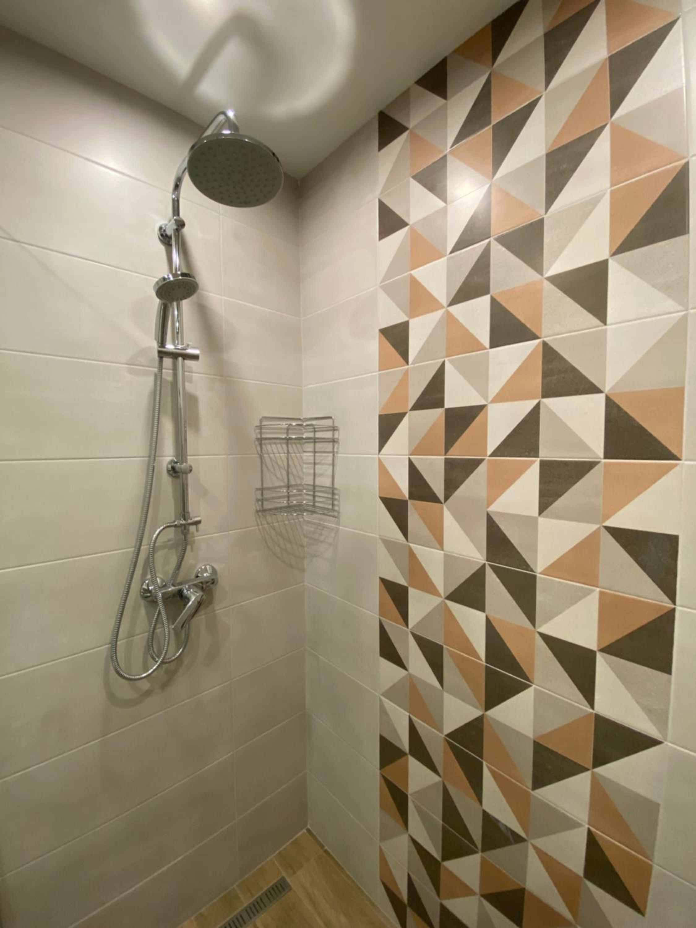 Derenik Demirtchyan , Modern, New Euro renovated apartment with balcony DE144