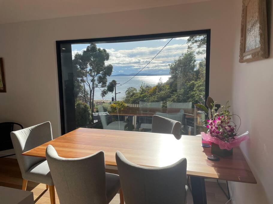 Fabulous, New, Well Appointed Beach House