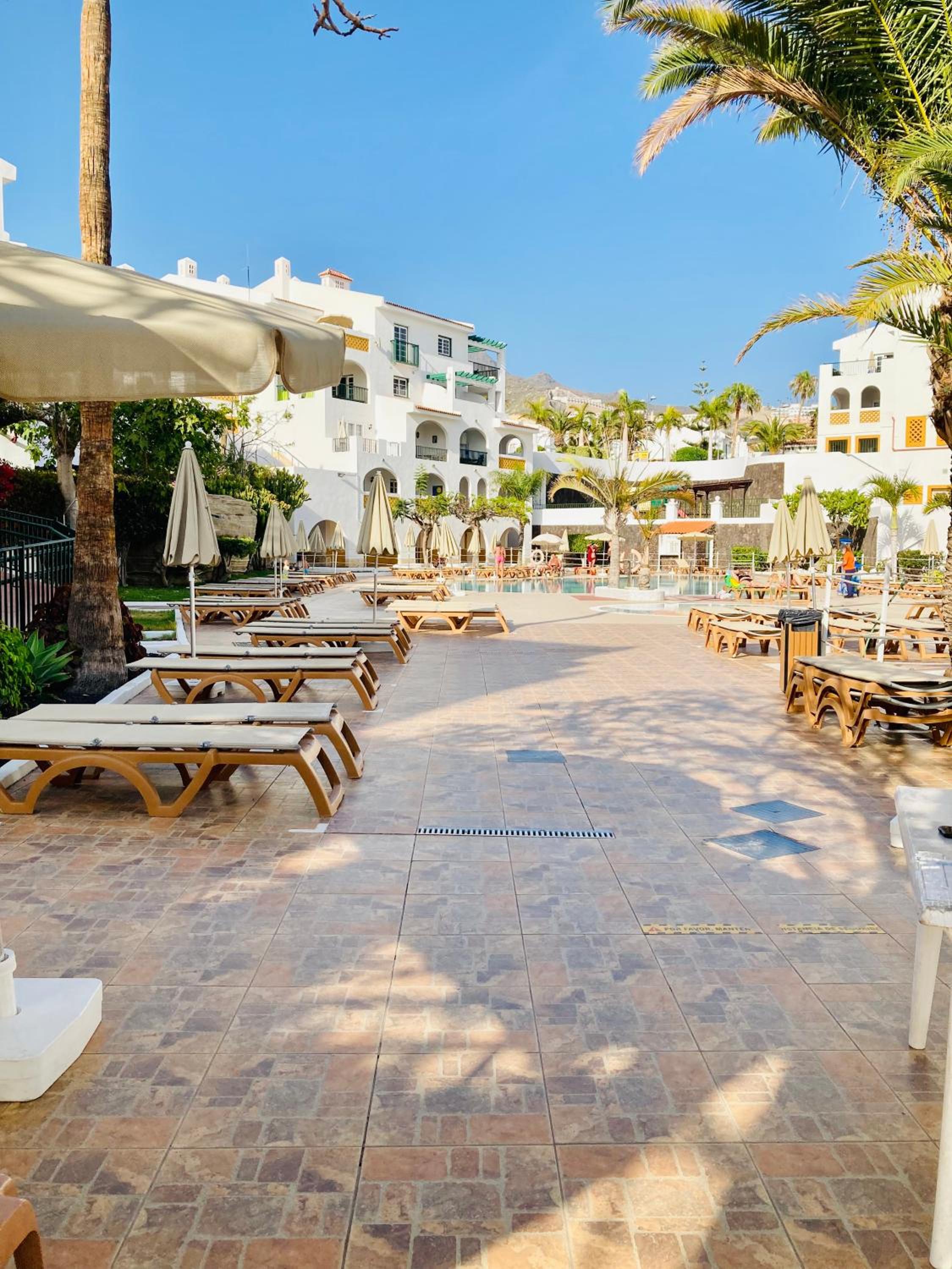 Beachfront Private Apartment in Pueblo Torviscas Sunset Harbour
