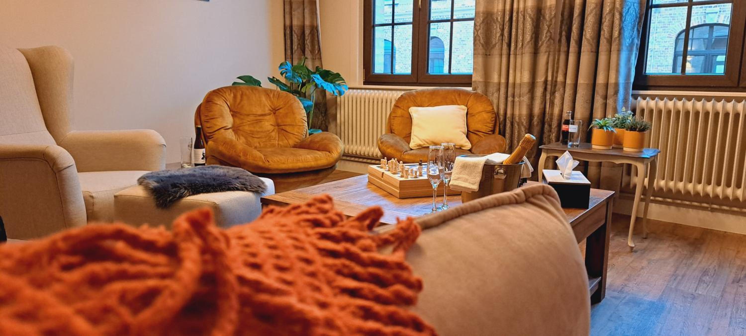 The Newport Lodge included 3h PRIVATE indoor welnes & use e-bikes