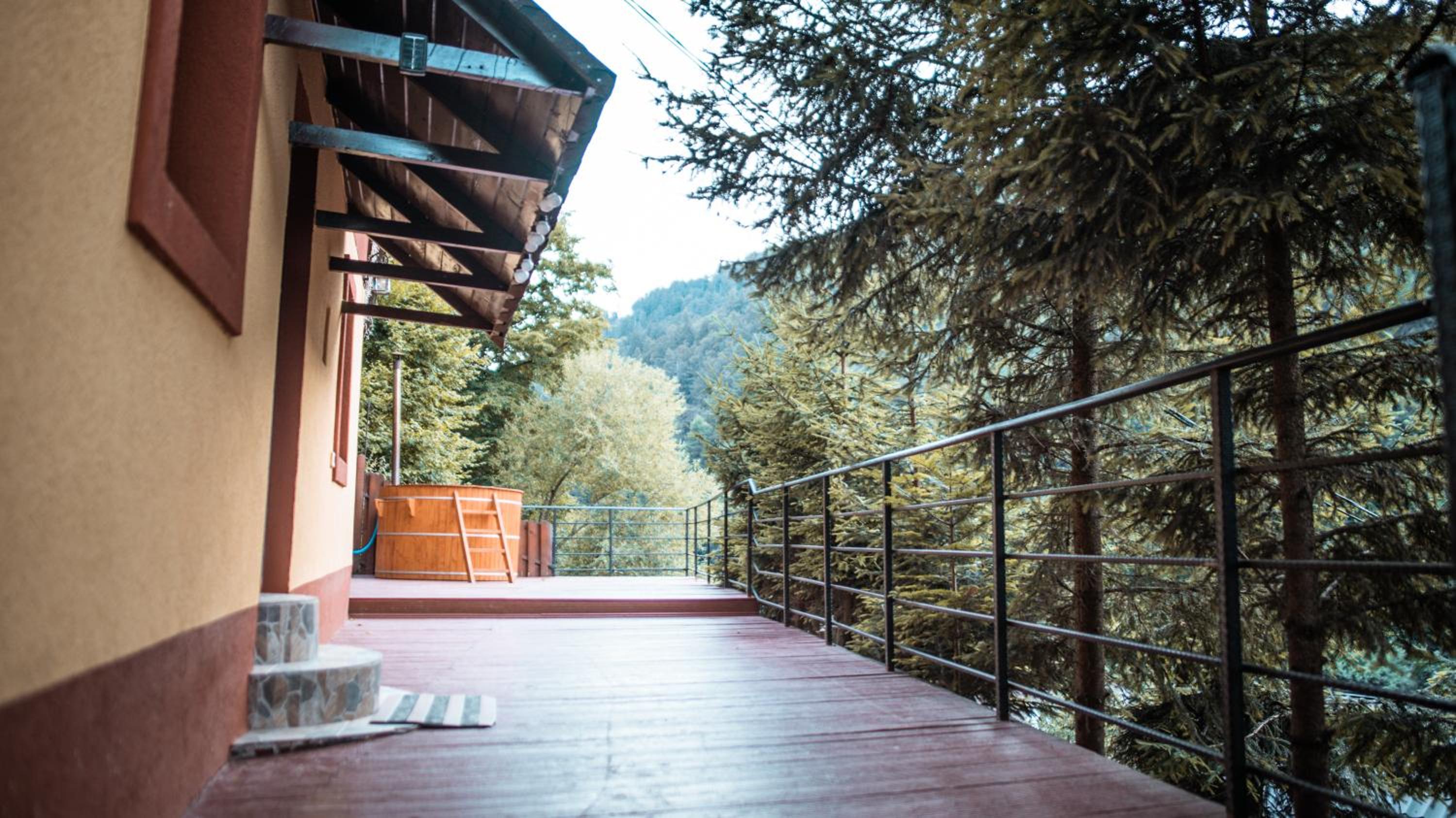 Pinewood Cabin