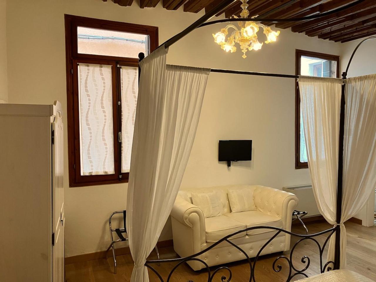 Residenza Corte Antica B&B