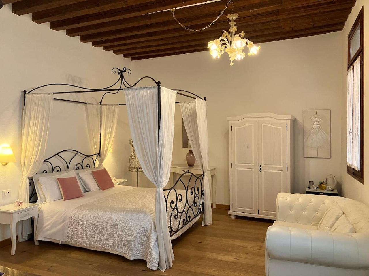 Residenza Corte Antica B&B