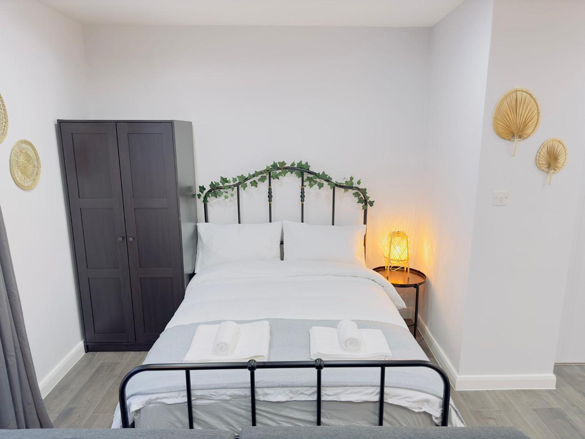 Hackney Studios by Sleepy