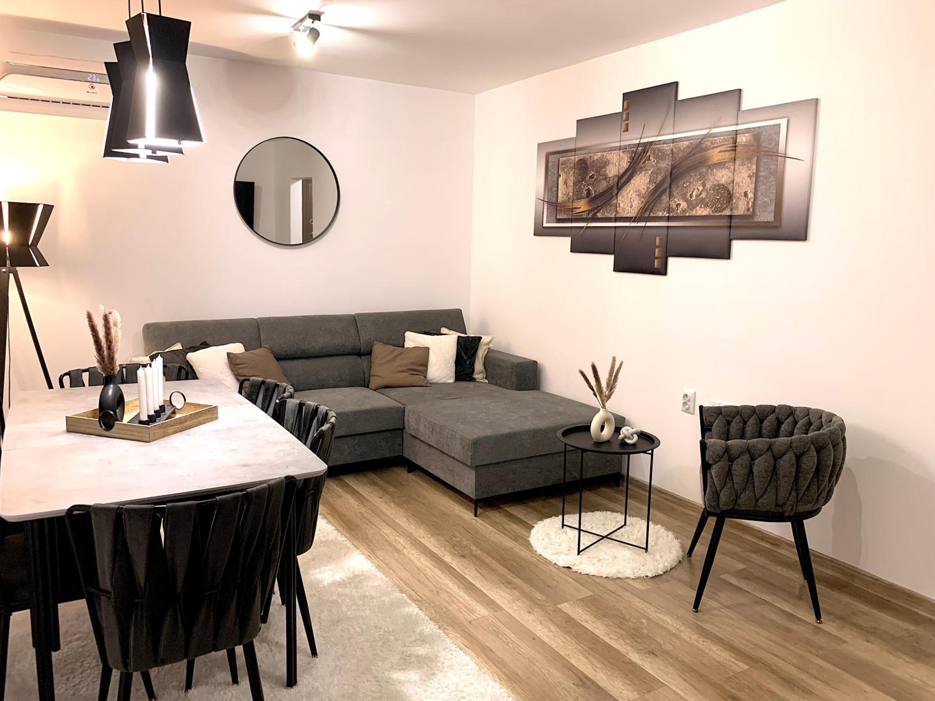 Asitad DeLuxe Apartments