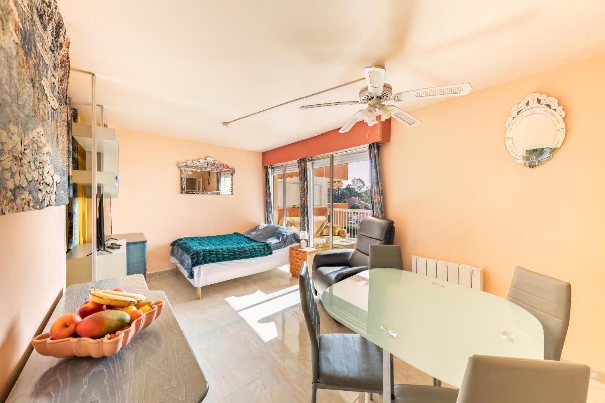 Apartment Boulouris view 3