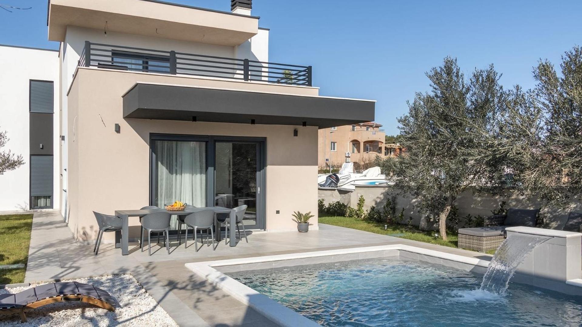 Villa M view 3